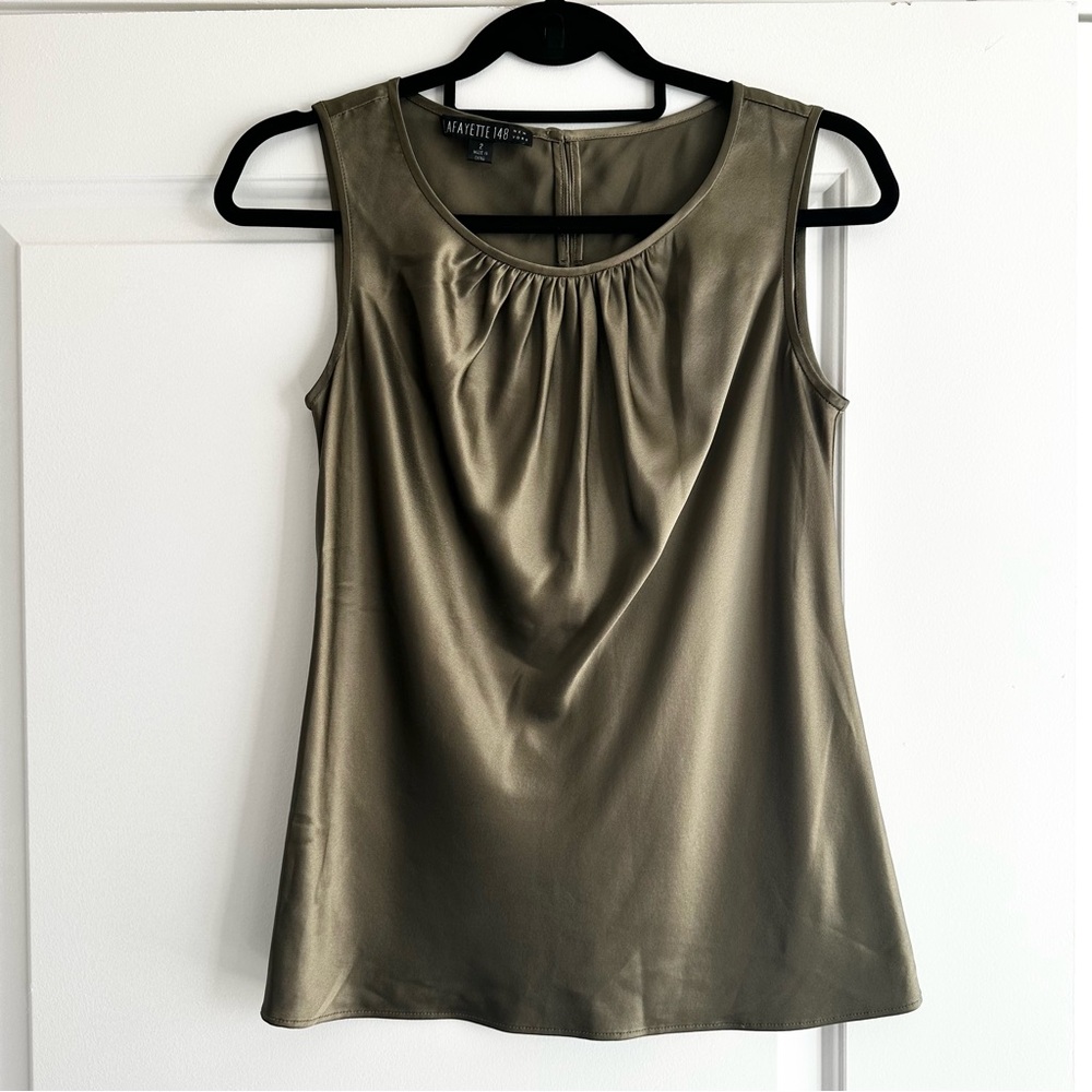 Lafayette 148 New York 100% Silk Olive Green  Sleeveless Blouse